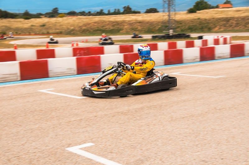 Décryptage des compétitions de karting : comment entrer dans le circuit pro en 2026